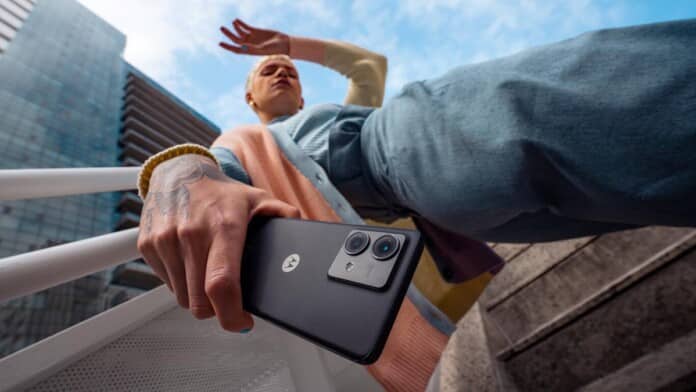 Motorola Edge Neo 40 : l'un des modèles de milieu de gamme les plus soignés et 12 Go de RAM à un prix avantageux