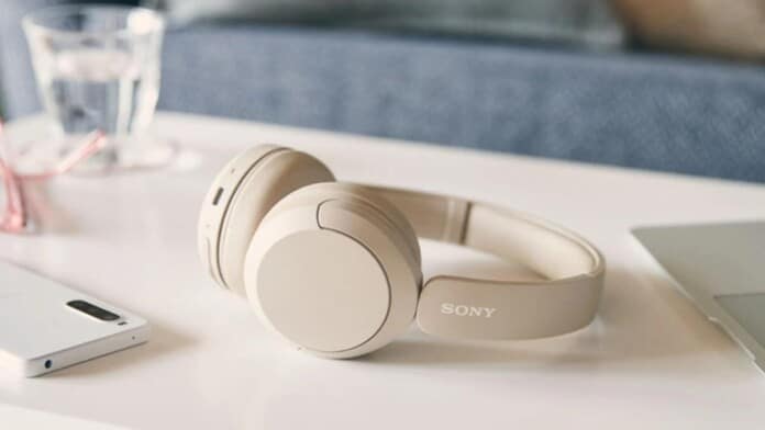 Ces écouteurs Bluetooth Sony sont puissants, inégalés avec leur batterie « infinie » et coûtent moins de 40 euros