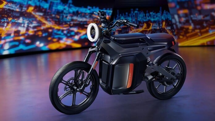 Le Niu SQi est l'interprétation moderne d'un cyclomoteur, électrique